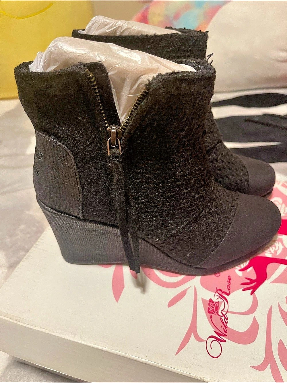 TOMS Desert Wedge Black Wedge Booties US 8